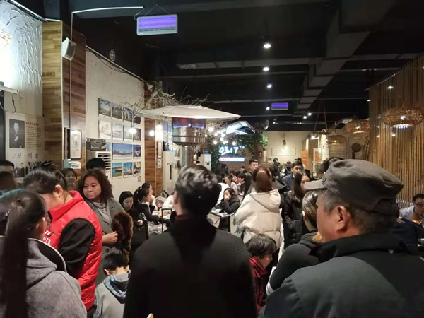 火锅店加盟_火锅加盟店有哪些_旋转小火锅加盟店